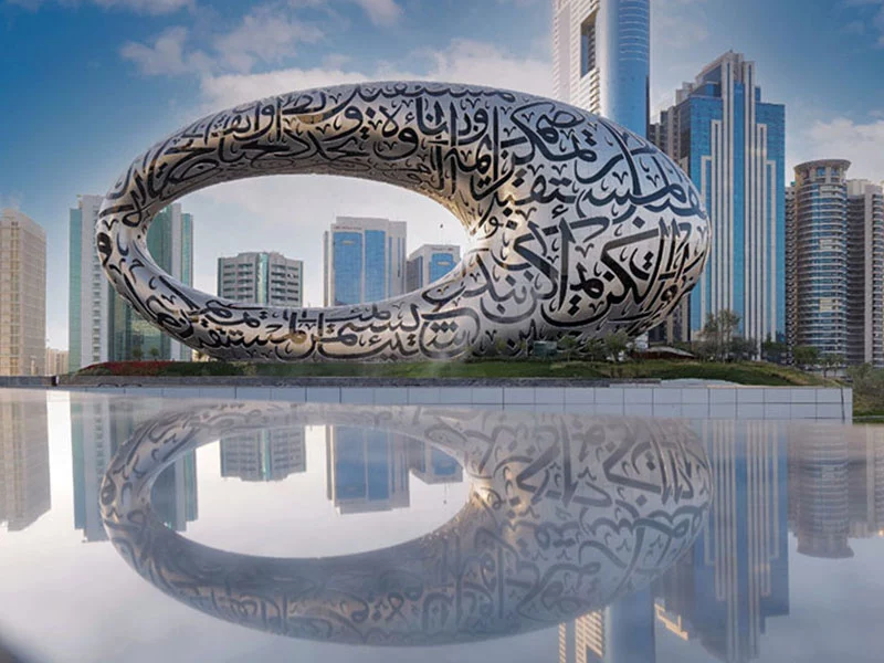 موزه آینده دبی، ساختمانی بدون ستون با فناوری سفر به آینده را بشناسید!